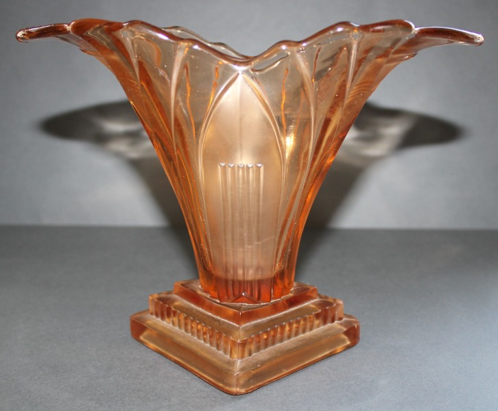 Vāze, art deco, 20.g-ta sākums, 15,5x21,5 cm