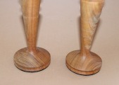 Деревянные подсвечники со свечами высотой 19 см