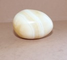 Egg, onyx, 6x4.5x4.5 cm
