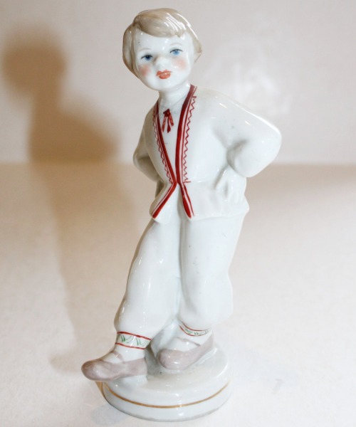 Porcelāna figūra Dejotājs H 14 cm