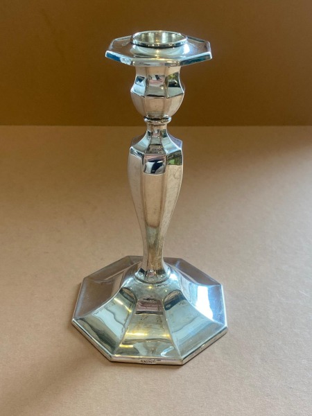 Sudraba svečturis, 830.prove. 169.gr