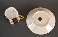 Tasīte ar apakštasi. MHB zīmogs. Porcelāns