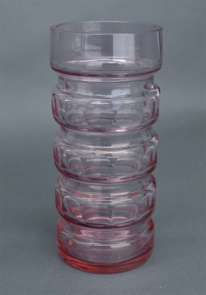 Iļģuciems colored glass vase