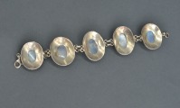 Silver bracelet with moonstone