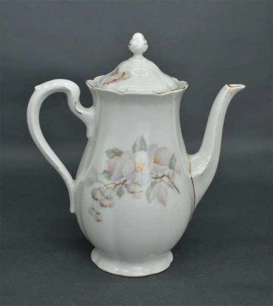 Фарфоровый кофейник KPM с яблоневыми цветами. 23х24 см.
