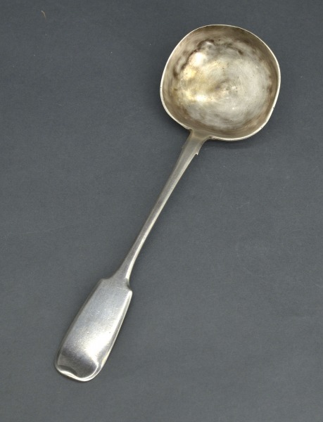 Серебряный половник.