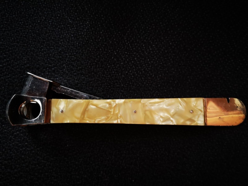 Немецкий сигарный резак Pfeilring Solingen 5650 DBGM