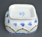Kuznetsov casket with lid. Russian Empire. 12x12x10 cm