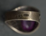 Серебряное кольцо с розовым камнем