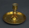 Bronzas svečturis. Izmērs 12x9 cm