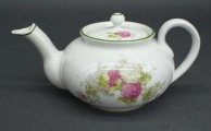 Porcelāna tējkanna ar ziediem