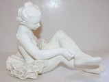 Balerīna, porcelāns, 21x30x18 cm, 60s
