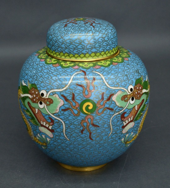 Ķīniešu emaljētas bronzas garšvielu trauks ar Drakonu. 20 gs. vidus. 21x18 cm