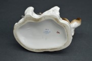 Porcelāna tintnīca Lācēni un medus. LFZ. PSRS. Autors E. Čarušins. 12x16 cm