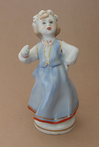 RPR - Dejotāja, porcelāns, h 14 cm
