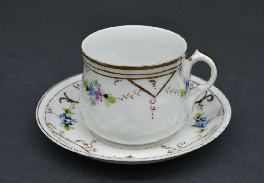 Tsarist Kuznetsov cup and saucer for tea. 6x7 cm. 14 cm
