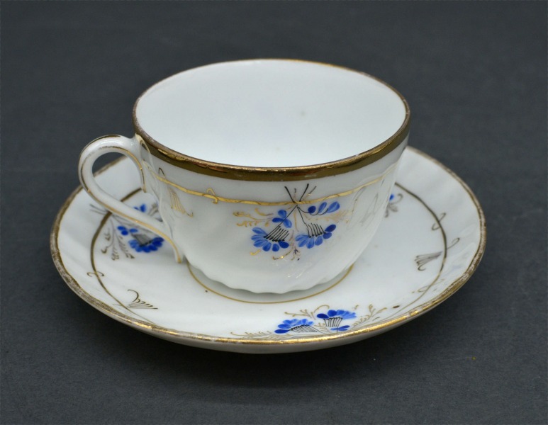Tsarist Kuznetsov with blue flower for coffee. 4x7 cm. 12 cm.