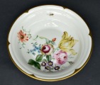 Jessen porcelain plate Flowers. Author Brunhilde Lomani. 25.5 cm