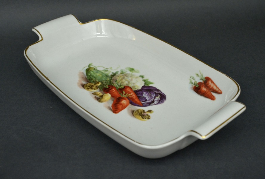 Jessen porcelain snack bowl. 25x13 cm