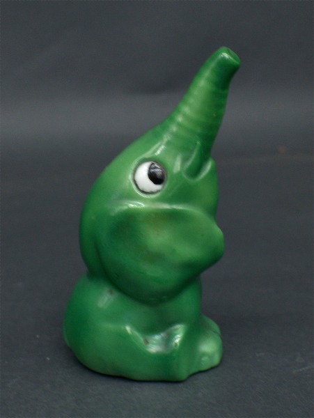 Porcelain salt shaker green Elephant. Jessen.