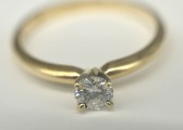 Saderināšanās gredzens ar briljantu. Zelts 14 k. Izmērs 18 mm. Svars 1,97 g