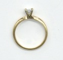 Saderināšanās gredzens ar briljantu. Zelts 14 k. Izmērs 18 mm. Svars 1,97 g