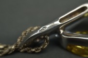 Sudraba kaklarota ar sintētiskajiem akmeņiem. 15 g. 925 prove.