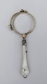 Lorgnette. 14k gold. Mother-of-pearl handle, gold-plated. 4.5x12 cm