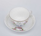 M.S. Kuzņecova rūpnīca, Krievijas impērijas tase ar apakštasi.