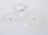 M.S. Kuzņecova rūpnīca, Rīga (Latvija) tējas trio. Porcelāns, dekols. d 9,8 cm, 15,2 cm un 18 cm