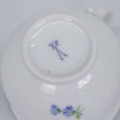 Мейсенская фарфоровая чашка с блюдцем. Фарфор, ручная роспись. Диаметры: 7 см и 14,6 см