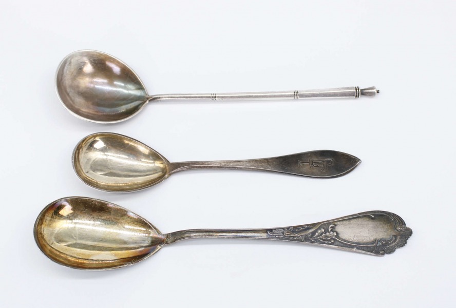 Silver spoons, 3 pcs. 84 / 875. Weight 108.06 g. 14.5 cm, 17 cm, and 18 cm