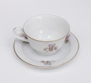 Tasīte ar apakštasi. Kuzņecova fabrika P.B. Porcelāns, dekols. d=7,5 cm, 11 cm