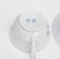 Tasīte ar apakštasi. Kuzņecova fabrika P.B. Porcelāns, dekols. d=7,5 cm, 11 cm