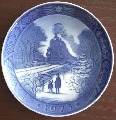 Декоративная тарелка. Wjem Til Jul. Going home for Christmas 
