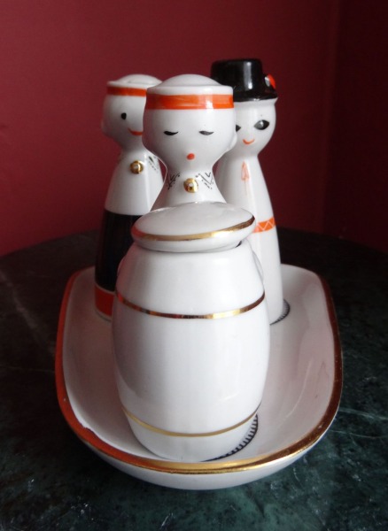Spice Set. Porcelain