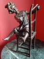 Paris Bronze Garanti - Girl on a chair