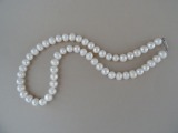 Pearl necklace. Length 50 cm