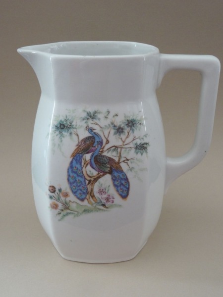 PFF Rīga - Piena kanna. Porcelāns, dekorējums, 1950-tie gadi, h 19 cm