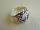 Серебряное кольцо с гербом. 925 проба, вес 9,52 г.