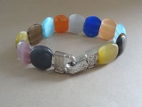 Bracelet with colorful stones