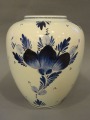 Vāze Delf, Holande, porcelāns, h 21 cm
