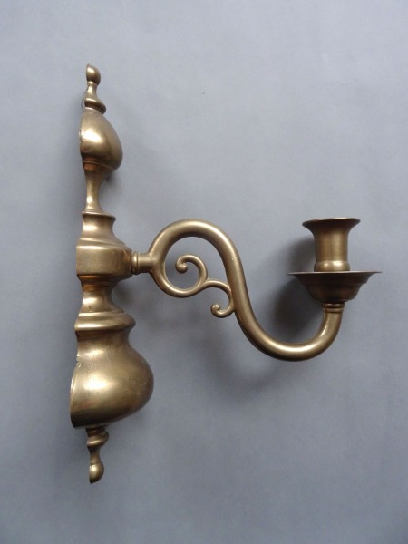Wall candle holder, bronze