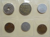 Coin set of 12 pieces.