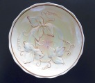 RPR Rīga - Dekoratīvs šķīvis ar vīnogu lapām. Porcelāns, gleznojums, diam. 15 cm