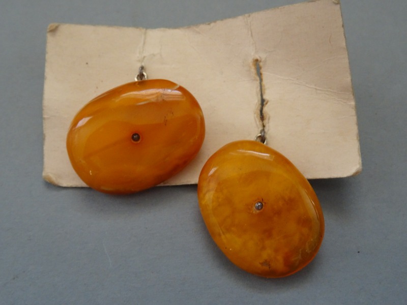 Dzintara pogas 8,64 gr.