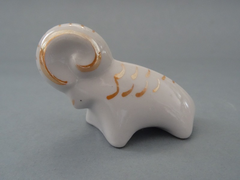 RPFF - Aries. Porcelain, 4.5x6 cm
