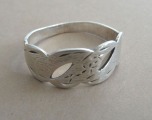 Серебряное кольцо дубовые листья, размер 18 мм
