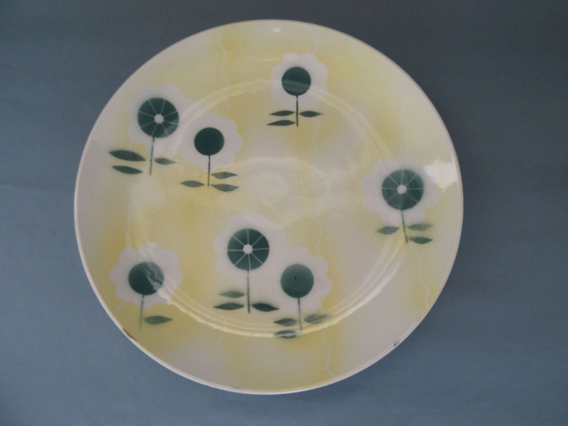 PFF Riga - Plate with green flowers 24 cm