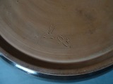 Керамическая тарелка, авторская работа, инициалы М, d 26 см